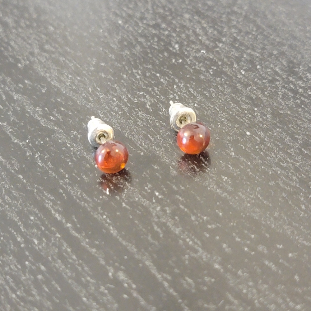 🔴 Vintage Genuine Baltic Amber Stud Earrings